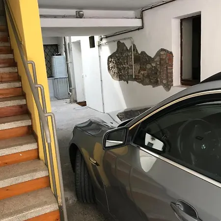 Che Piacere! In Centro Col Posto Auto Apartman *